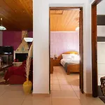 Serenity House Ágios Matthaíos