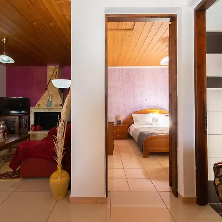 Serenity House Ágios Matthaíos